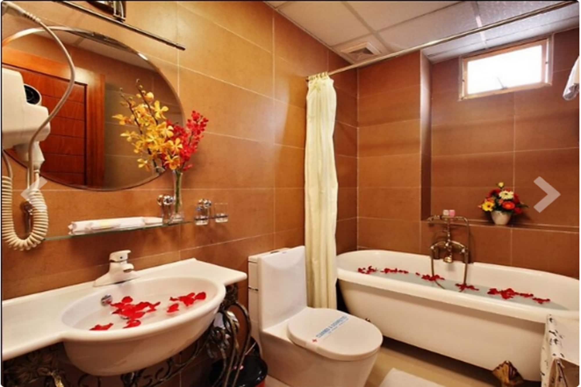 Ben Thanh Market - Hotel Premium Хошимин Экстерьер фото