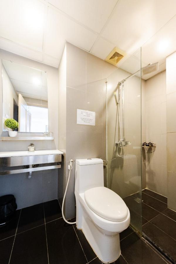 Ben Thanh Market - Hotel Premium Хошимин Экстерьер фото