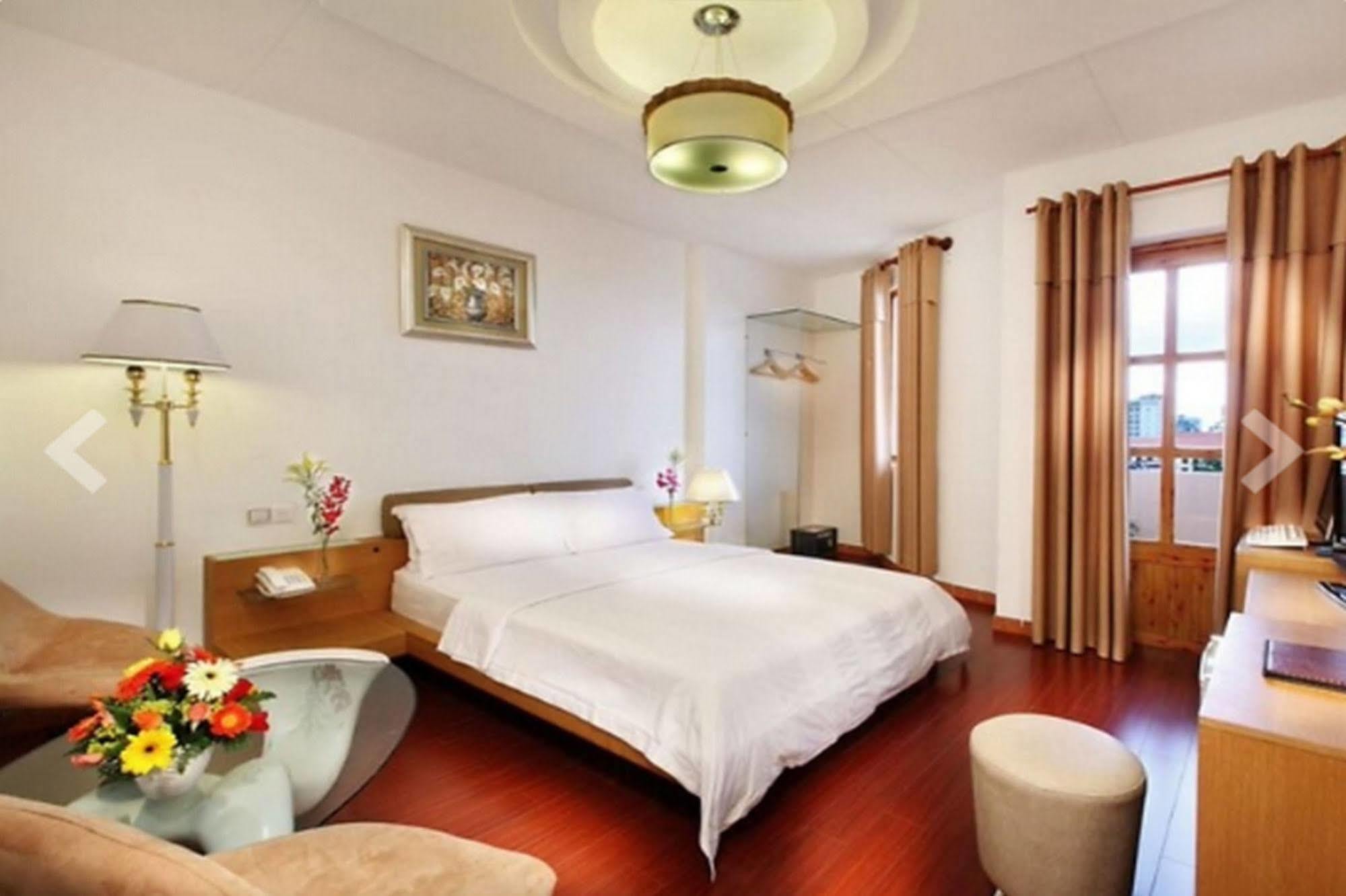 Ben Thanh Market - Hotel Premium Хошимин Экстерьер фото