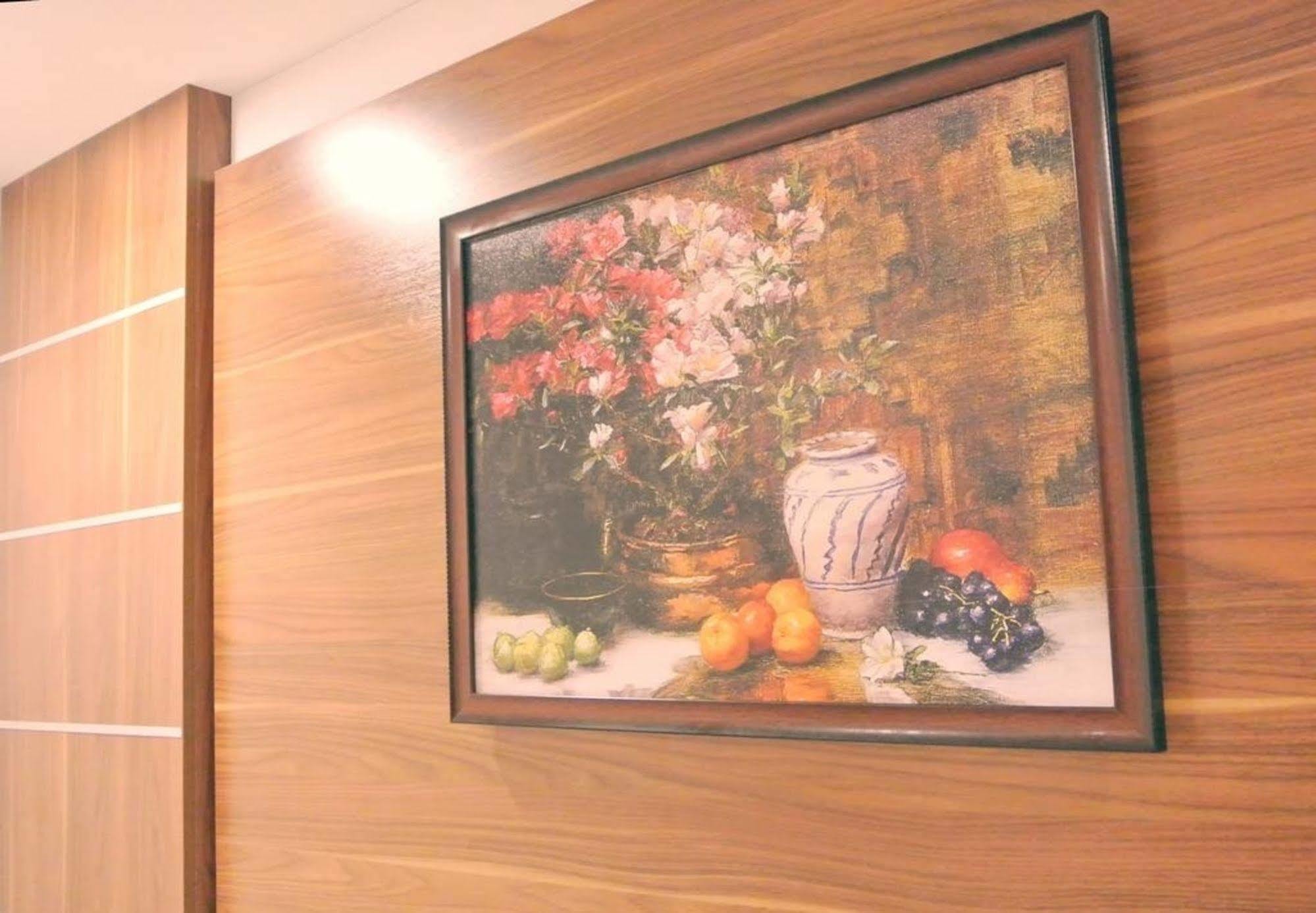 Ben Thanh Market - Hotel Premium Хошимин Экстерьер фото